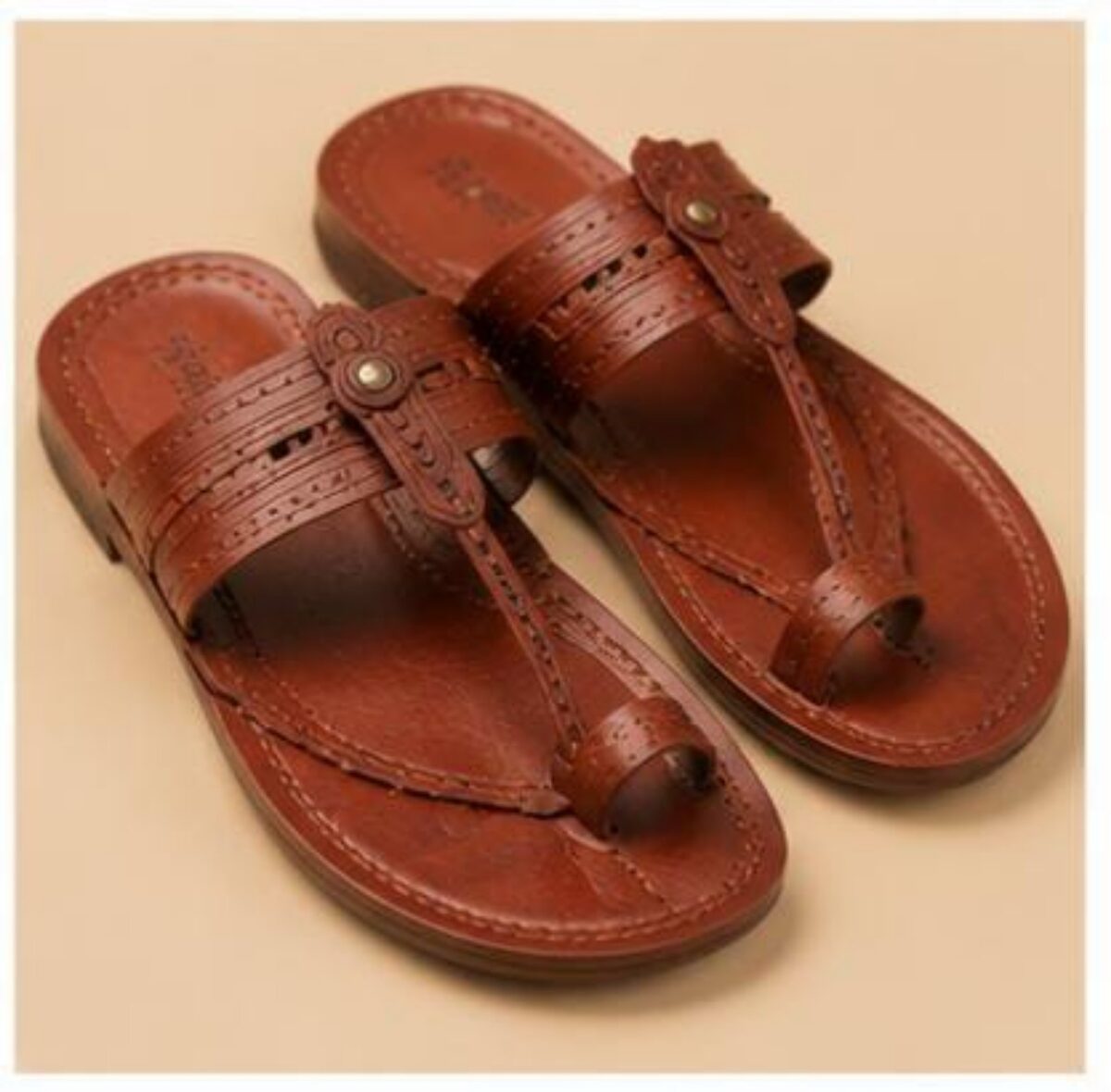 Handcrafted Kolhapuri leather chappals